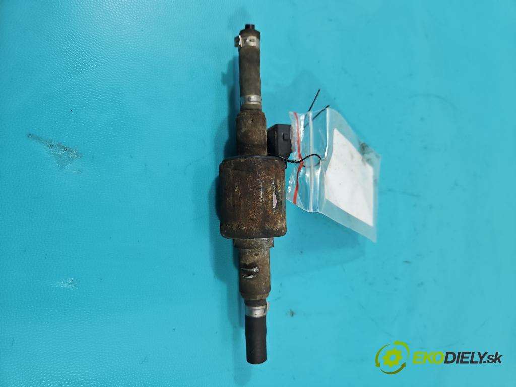 Vw Transporter T5 2003-2015 1.9 tdi 102 hp manual 75 kW 1896 cm3 5- čerpadlo paliva webasto 9012868C (Webasto ohřívače)