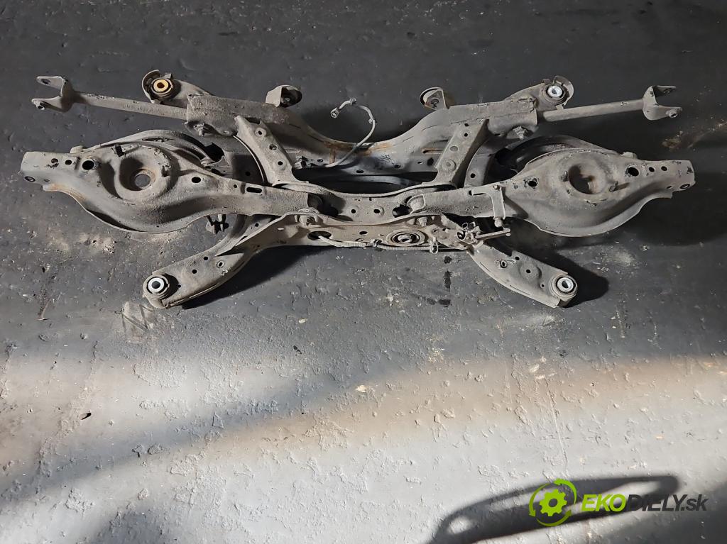 Mazda CX-5 2012-2017 2.2d 175 hp manual 129 kW 2191 cm3 5- zadní výztuha  (Výztuhy zadní)