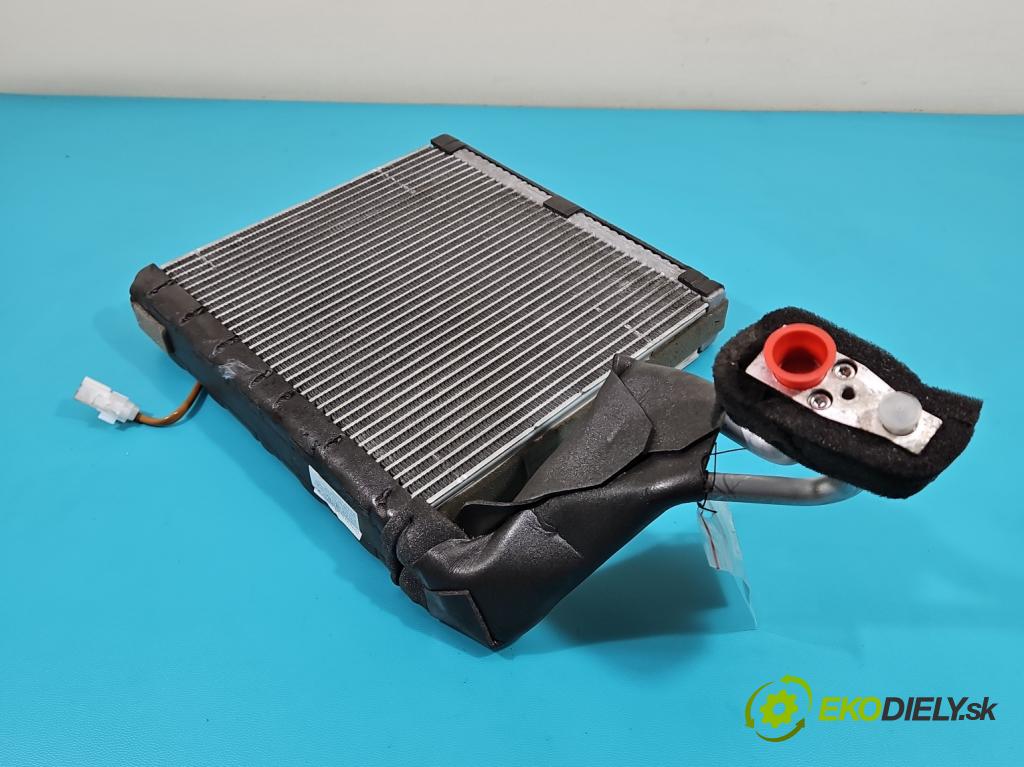 Mazda CX-5 2012-2017 2.2d 175 hp manual 129 kW 2191 cm3 5- radiátor  (Radiátory topení)
