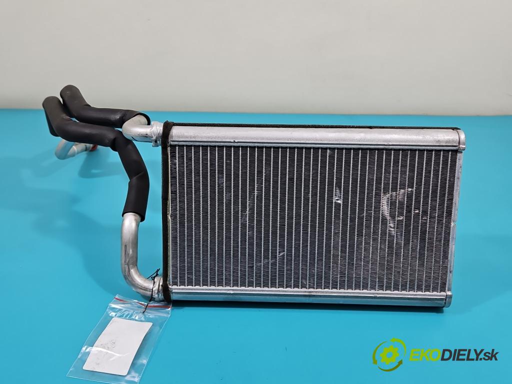 Mazda CX-5 2012-2017 2.2d 175 hp manual 129 kW 2191 cm3 5- radiátor  (Radiátory topení)