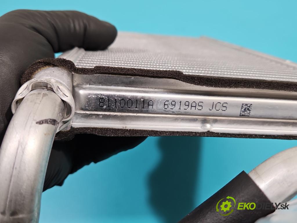 Mazda CX-5 2012-2017 2.2d 175 hp manual 129 kW 2191 cm3 5- radiátor  (Radiátory topení)