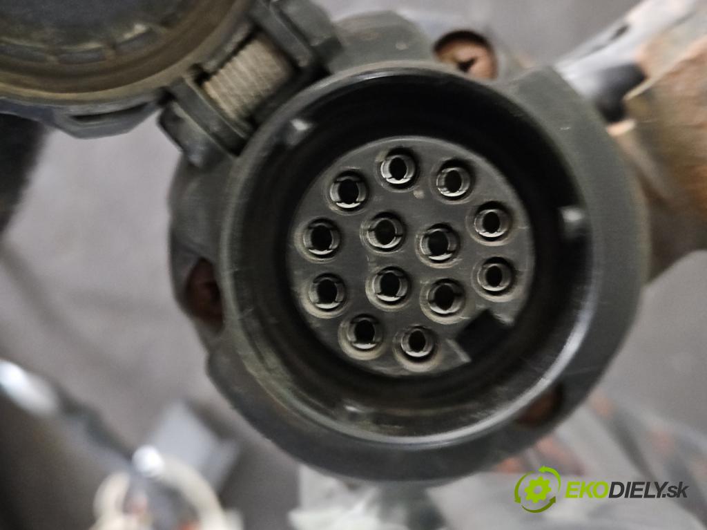 Mazda CX-5 2012-2017 2.2d 175 hp manual 129 kW 2191 cm3 5- oko tažné KD45-V3-920 (Tažná zařízení)