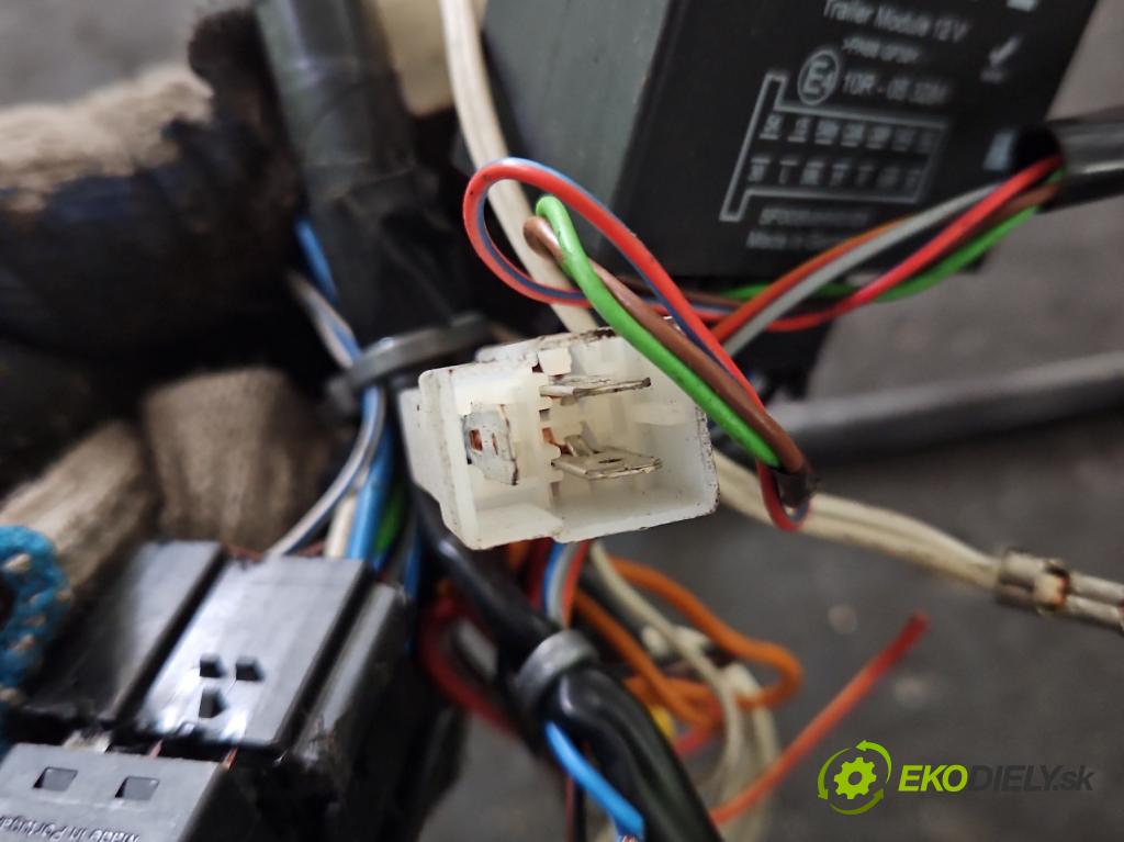 Mazda CX-5 2012-2017 2.2d 175 hp manual 129 kW 2191 cm3 5- oko tažné KD45-V3-920 (Tažná zařízení)