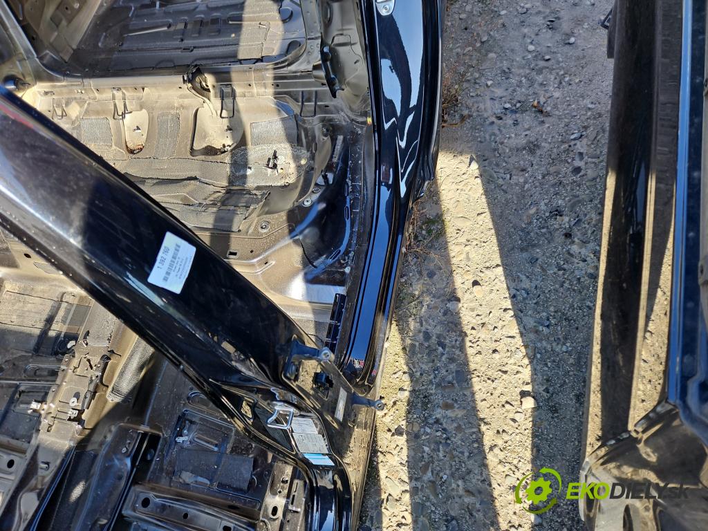 Vw Passat B8 2014 - 2.0 tdi 150 hp automatic 110 kW 1968 cm3 5- práh levý  (Ostatní)