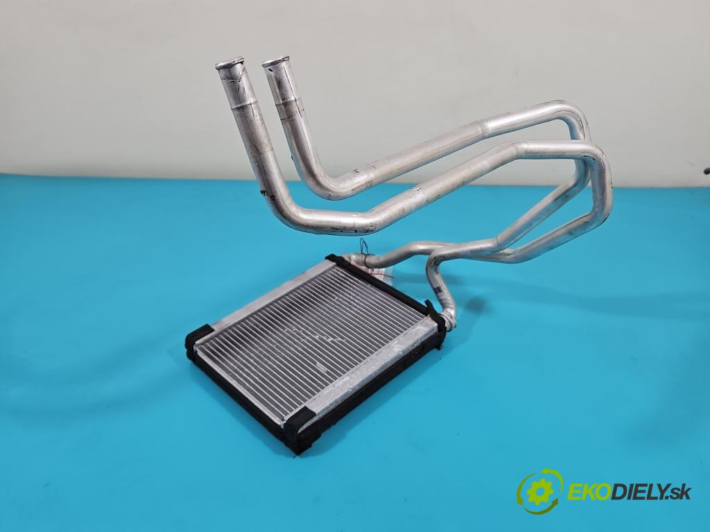 Toyota Prius II XW20 2003-2009 1.5 77 hp automatic 57 kW 1497 cm3 5- radiátor  (Radiátory topení)