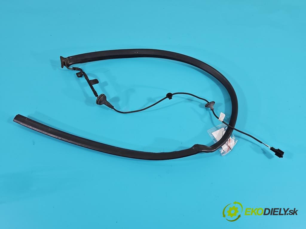 Seat Alhambra II 2010-2020 2.0 tdi 177 hp automatic 130 kW 1968 cm3 5- Těsnění: dveře zadní pravé 7N0839717/718 AA (Ostatní)