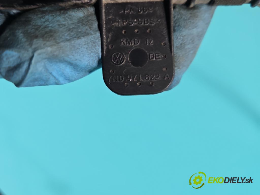 Seat Alhambra II 2010-2020 2.0 tdi 177 hp automatic 130 kW 1968 cm3 5- Těsnění: dveře zadní pravé 7N0839717/718 AA (Ostatní)