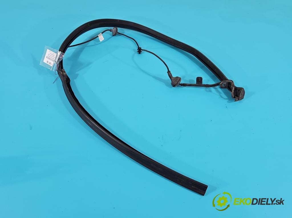 Seat Alhambra II 2010-2020 2.0 tdi 177 hp automatic 130 kW 1968 cm3 5- Těsnění: dveře zadní pravé 7N0839717/718 AA (Ostatní)