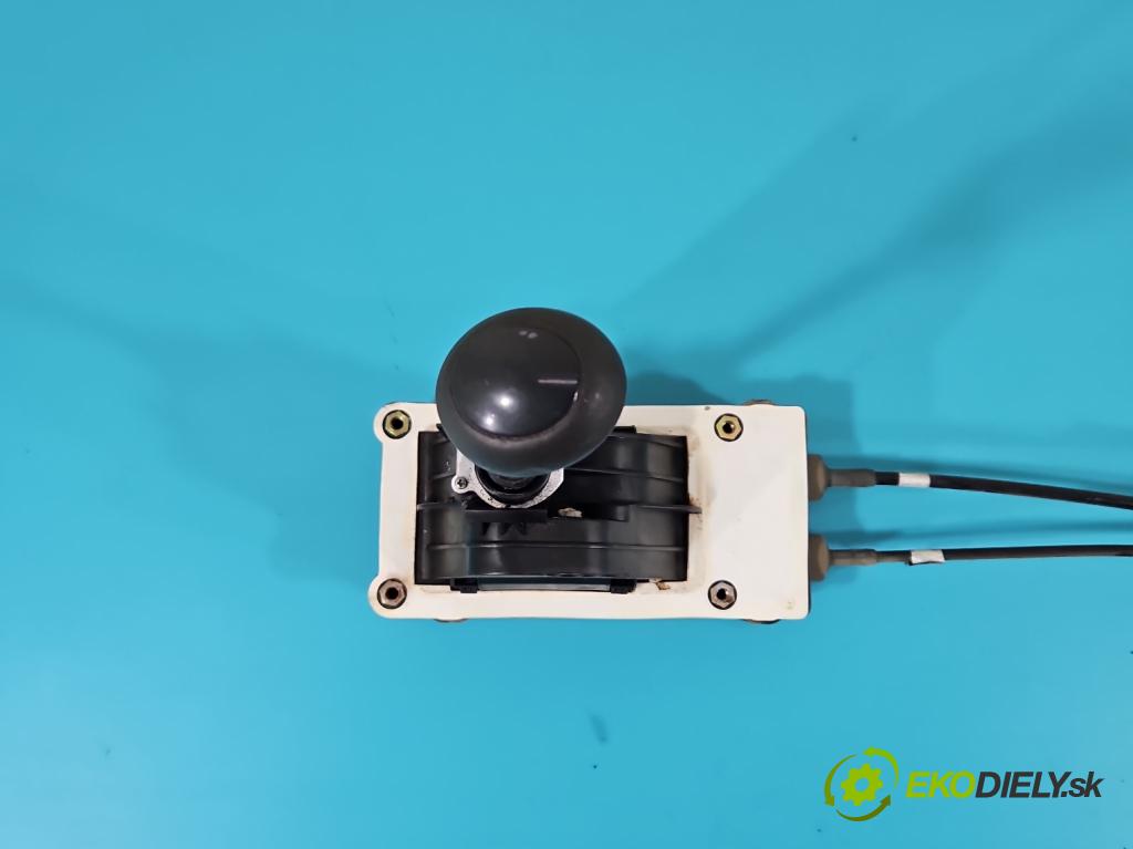 Renault Megane II 2003-2008 1.6 16V (K4M) 113 HP manual 83 kW 1598 cm3 5- Páka: Změny: stupeň,rýchlosť 8200105010 (Rýchlostné páky / kulisy)