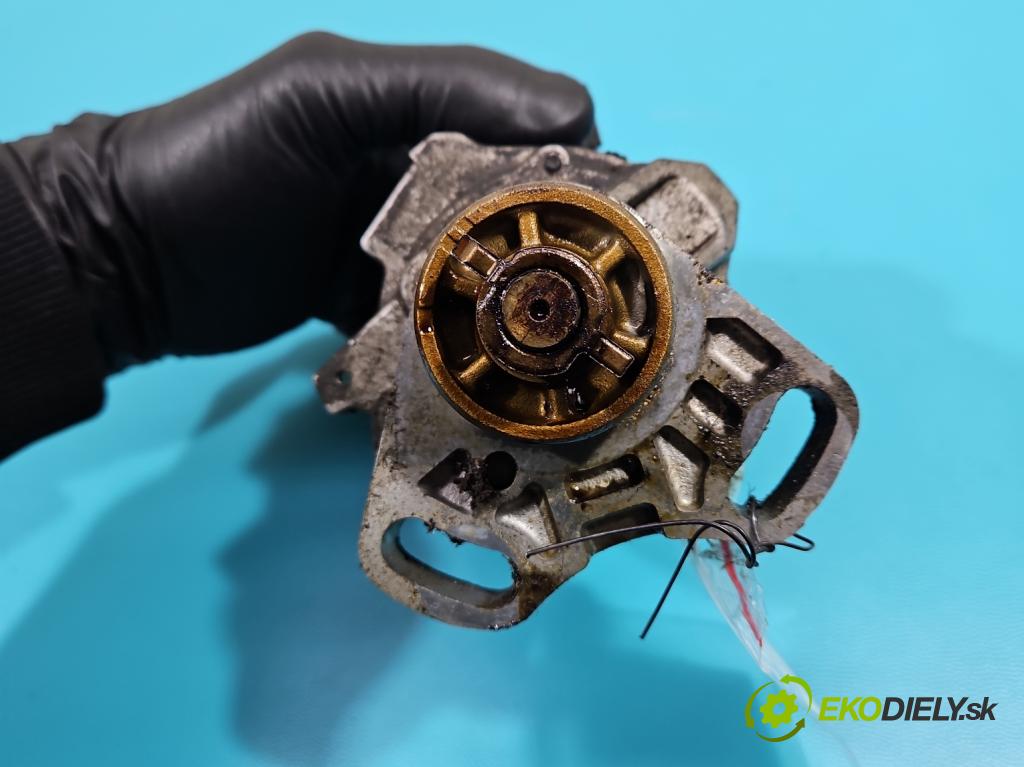 Mazda Demio 1.3 16V 63 HP manual 46 kW 1324 cm3 5- rozdeľovač T2T60572 (Rozdeľovače)