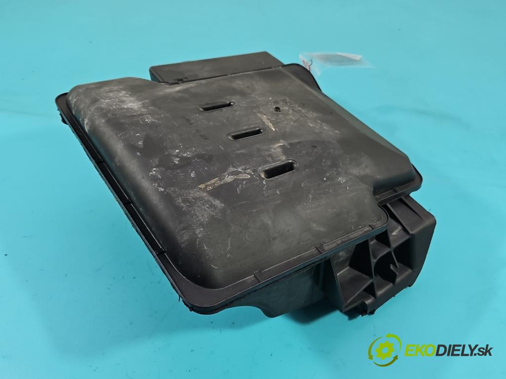 Dacia Duster I 2010-2018 1.6 16v 105 HP manual 77 kW 1598 cm3 5- obal filtra vzduchu 8200420871B (Obaly filtrov vzduchu)