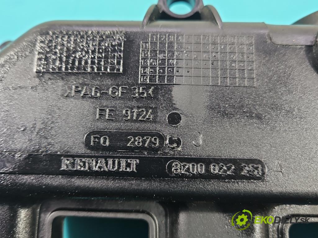 Dacia Duster I 2010-2018 1.6 16v 105 HP manual 77 kW 1598 cm3 5- zvod nasávací 8200022251A (Sacie potrubia)