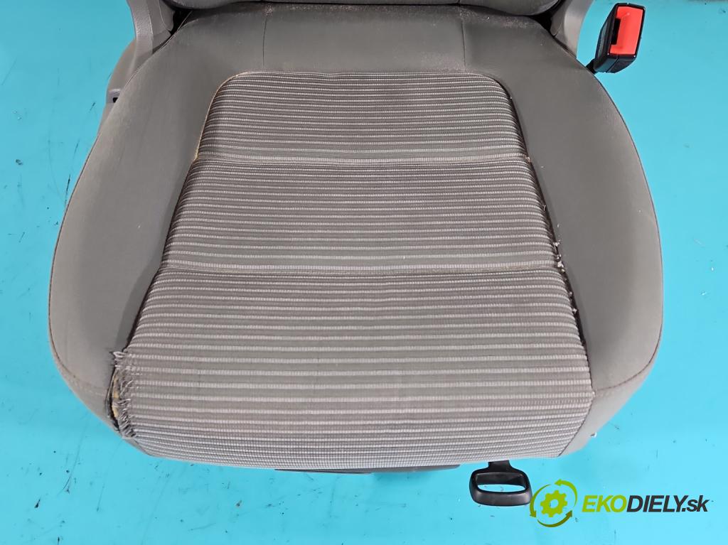 Seat Alhambra II 2010-2020 2.0 tdi 177 HP automatic 130 kW 1968 cm3 5- Sedačka pravý  (Sedačky, sedadlá)