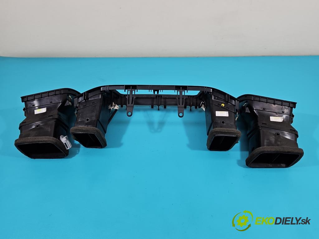 Seat Alhambra II 2010-2020 2.0 tdi 177 HP automatic 130 kW 1968 cm3 5- Mřížka: kúrenia stredová 7N0819704D (Mriežky kúrenia (fukáre))