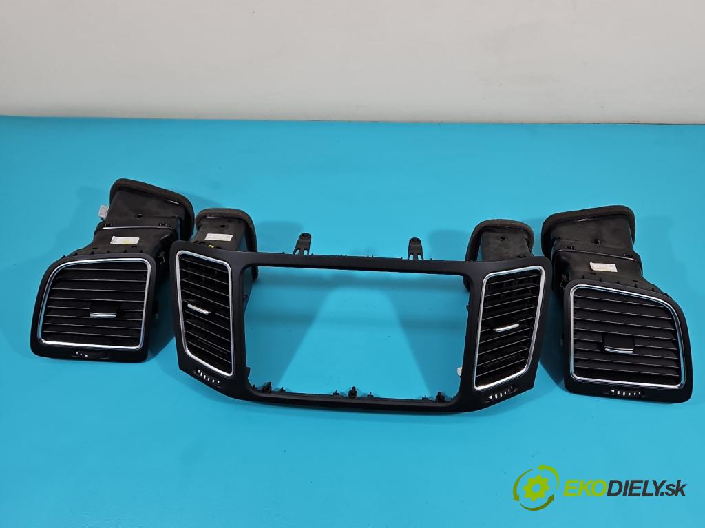 Seat Alhambra II 2010-2020 2.0 tdi 177 HP automatic 130 kW 1968 cm3 5- Mřížka: kúrenia stredová 7N0819704D (Mriežky kúrenia (fukáre))