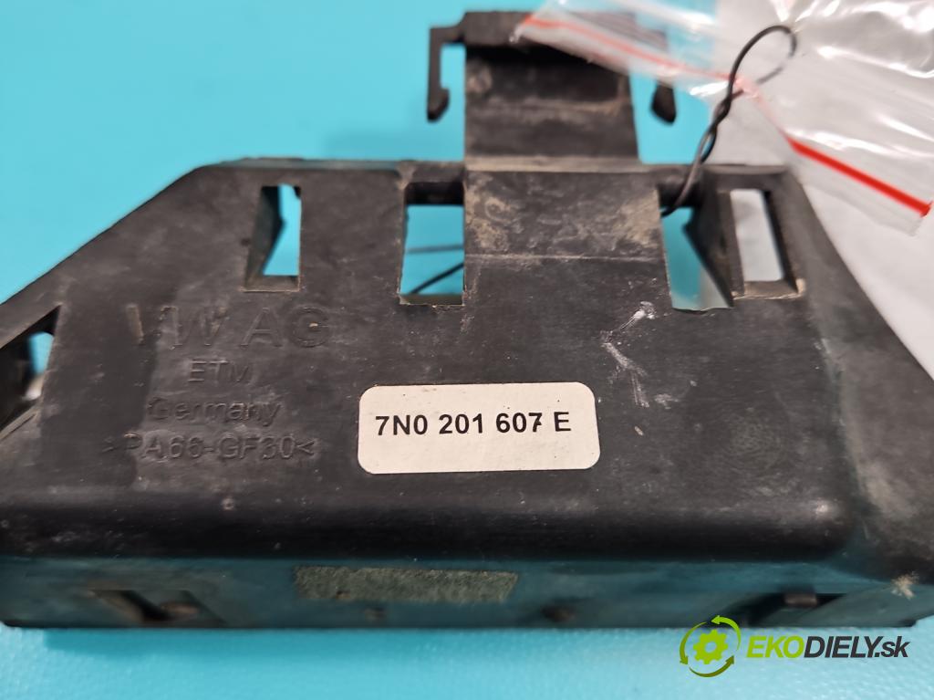 Seat Alhambra II 2010-2020 2.0 tdi 177 HP automatic 130 kW 1968 cm3 5- pompa palivo webasto 9019847C (Webasto)