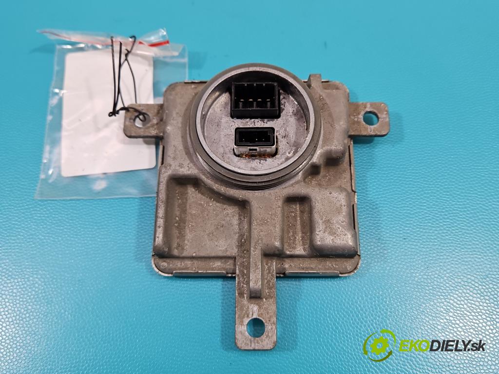 Seat Alhambra II 2010-2020 2.0 tdi 177 HP automatic 130 kW 1968 cm3 5- střídač: xenon 8K0941597E (Riadiace jednotky xenónu)