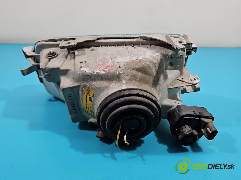 Opel Astra I 1991-2002 1.6 75 HP manual 55 kW 1598 cm3 5- Reflektor: pravý 90383783 (Pravé)