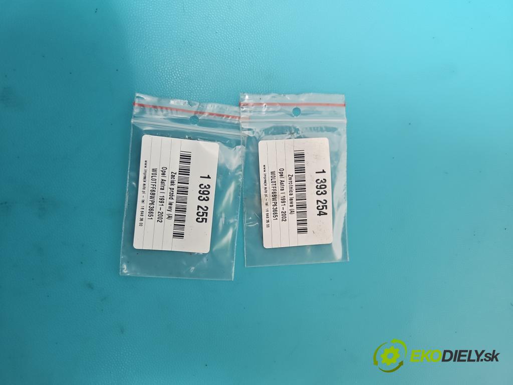 Opel Astra I 1991-2002 1.6 75 HP manual 55 kW 1598 cm3 5- náboj ľavé  (Náboje)