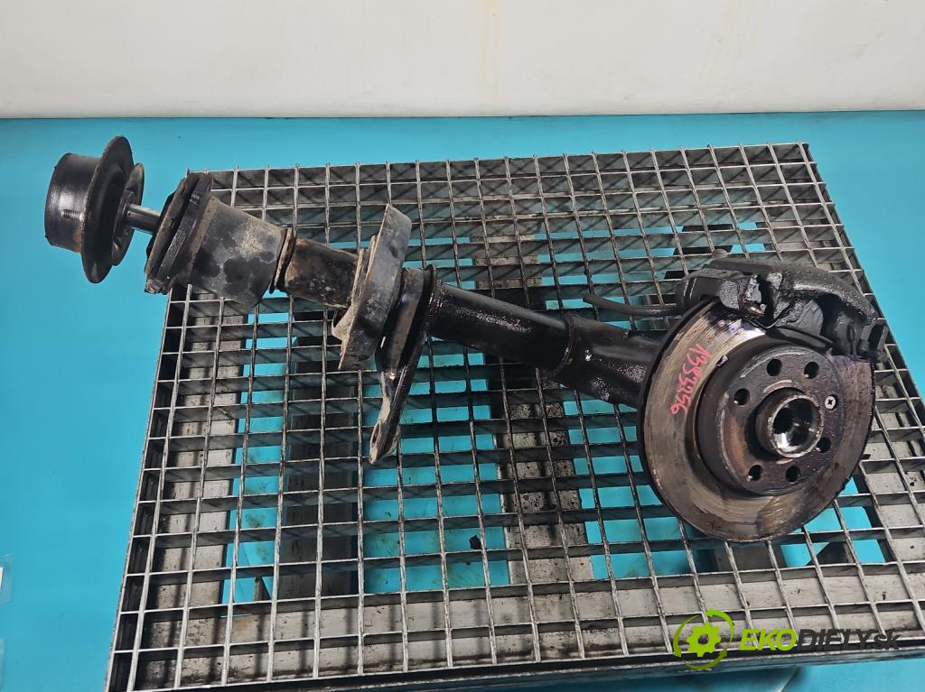 Opel Astra I 1991-2002 1.6 75 HP manual 55 kW 1598 cm3 5- náboj pravé  (Náboje)