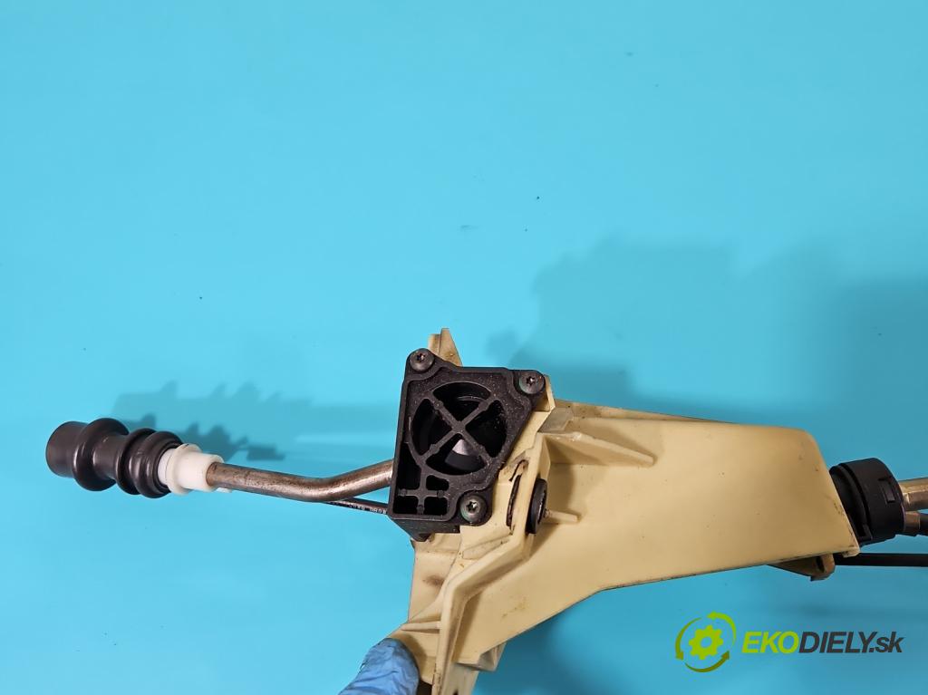 Lancia Phedra 2002-2010 2.2 jtd 128 HP manual 94 kW 2179 cm3 5- Páka: Změny: stupeň,rýchlosť  (Rýchlostné páky / kulisy)