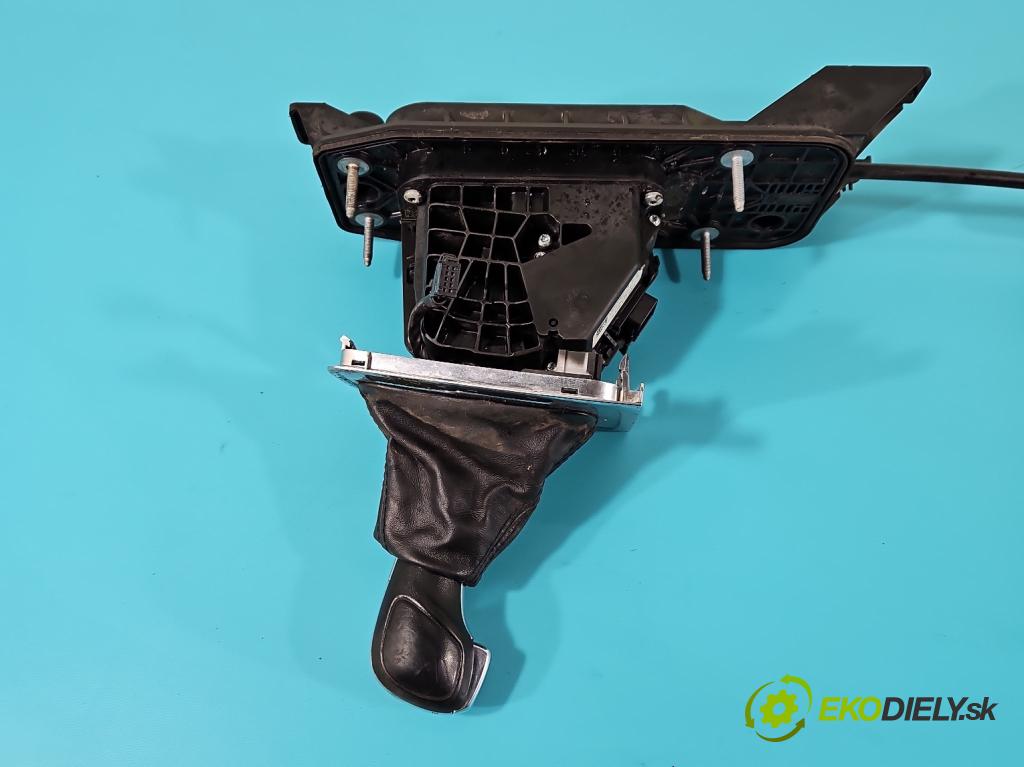 Vw Passat B7 2010-2014 1.4 TSI 150 HP automatic 110 kW 1390 cm3 5- Páka: Změny: stupeň,rýchlosť 3AB713025A (Rýchlostné páky / kulisy)