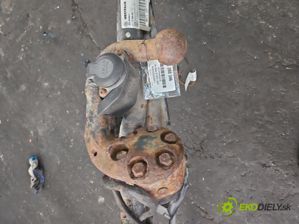 Vw Passat B7 2010-2014 1.4 TSI 150 hp automatic 110 kW 1390 cm3 5- oko tažné 3AA803880E (Tažná zařízení)