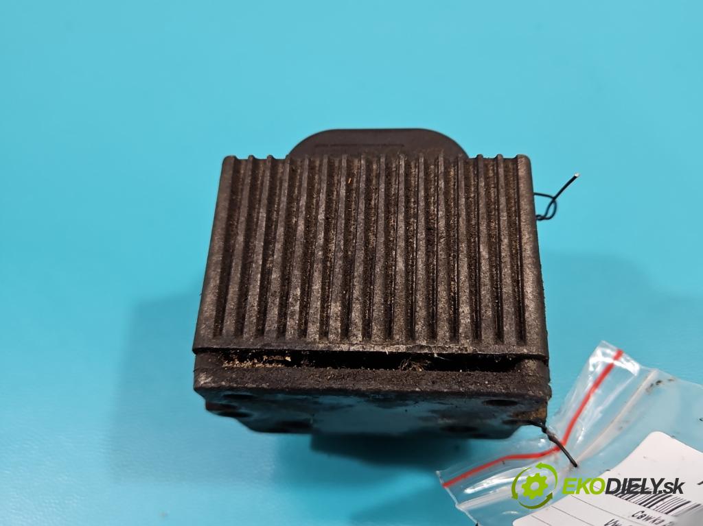 Vw Golf III 1991-1998 1.8 75 HP manual 55 kW 1781 cm3 5- cievka zapaľovacia 867905104A (Zapaľovacie cievky, moduly)