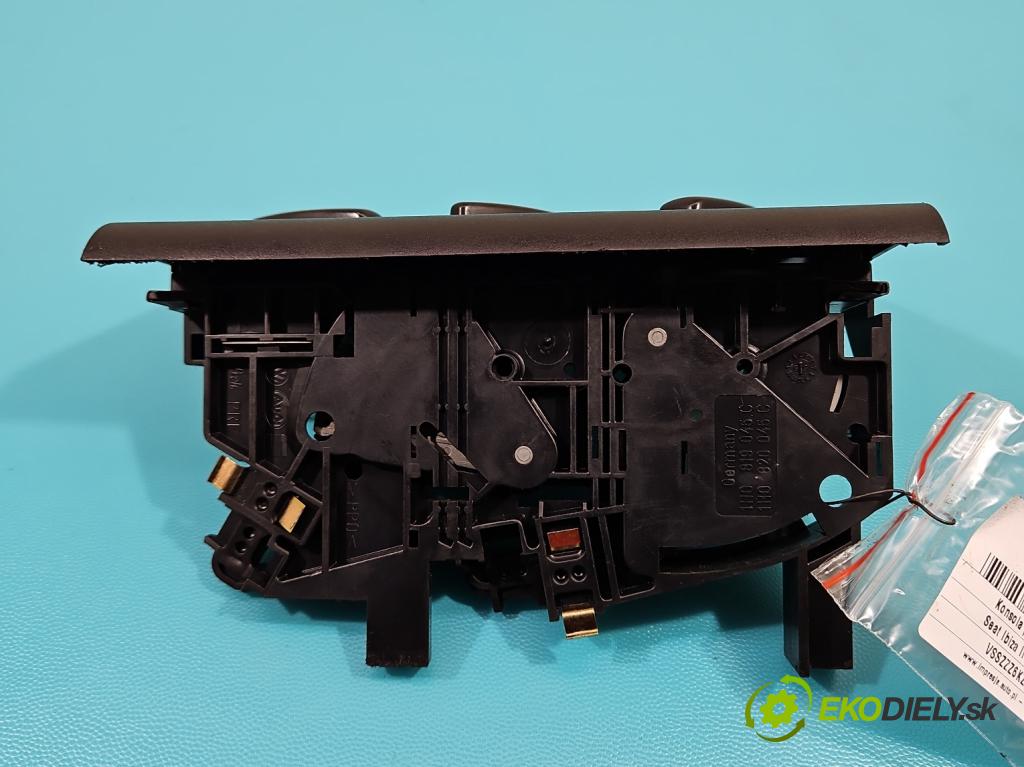 Seat Ibiza II 6K 1993-2002 1.4 60 HP manual 44 kW 1390 cm3 3- panel kúrenia 1H0819045C