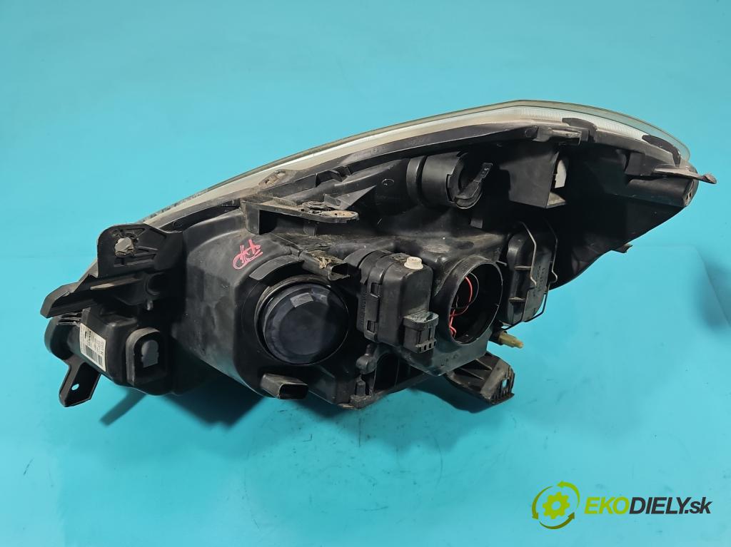 Renault Clio III 2005-2012 1.5 dci 68 HP manual 50 kW 1461 cm3 5- Reflektor: pravý 8200261612 (Pravé)