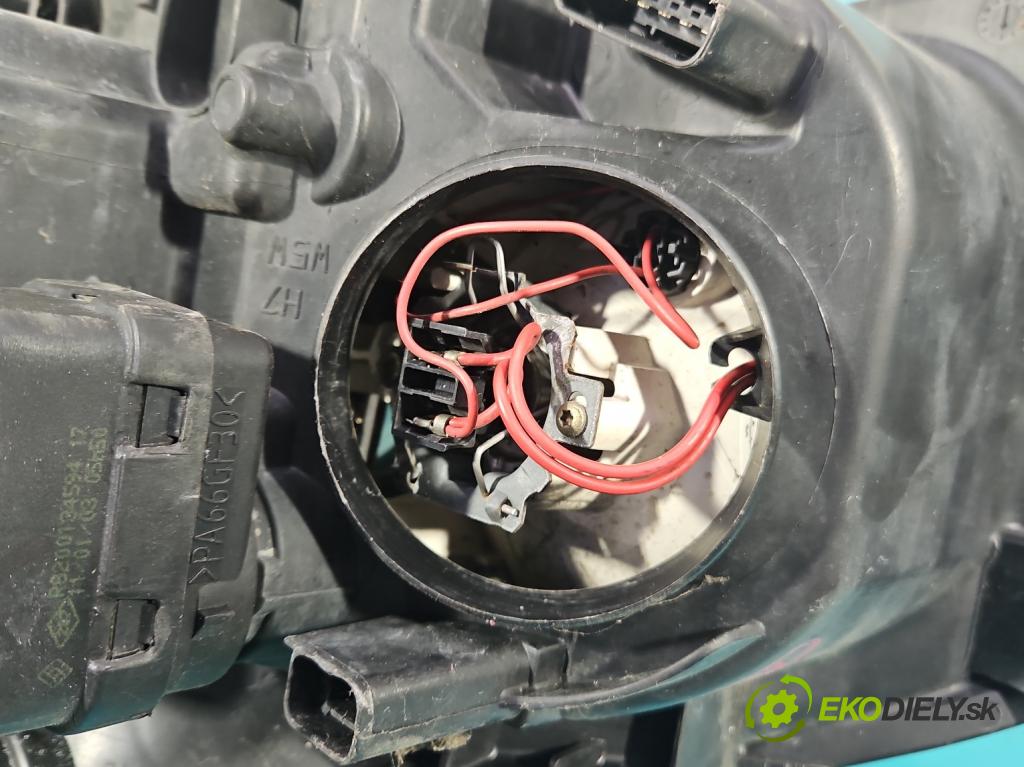 Renault Clio III 2005-2012 1.5 dci 68 HP manual 50 kW 1461 cm3 5- Reflektor: pravý 8200261612 (Pravé)