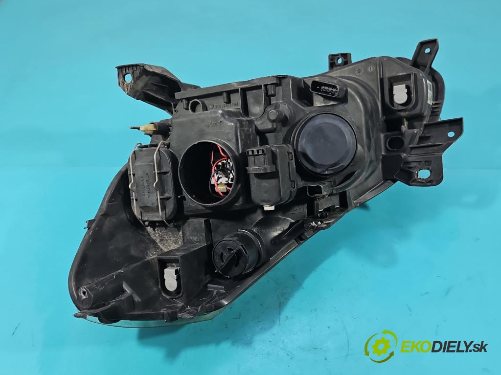 Renault Clio III 2005-2012 1.5 dci 68 HP manual 50 kW 1461 cm3 5- Reflektor: pravý 8200261612 (Pravé)