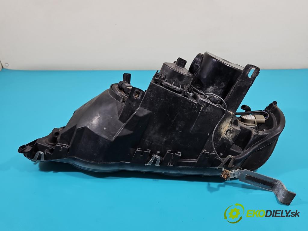 Bmw X5 E53 1999-2006 3.0d 184hp automatic 135 kW 2993 cm3 5- Reflektor: pravý (Pravé)