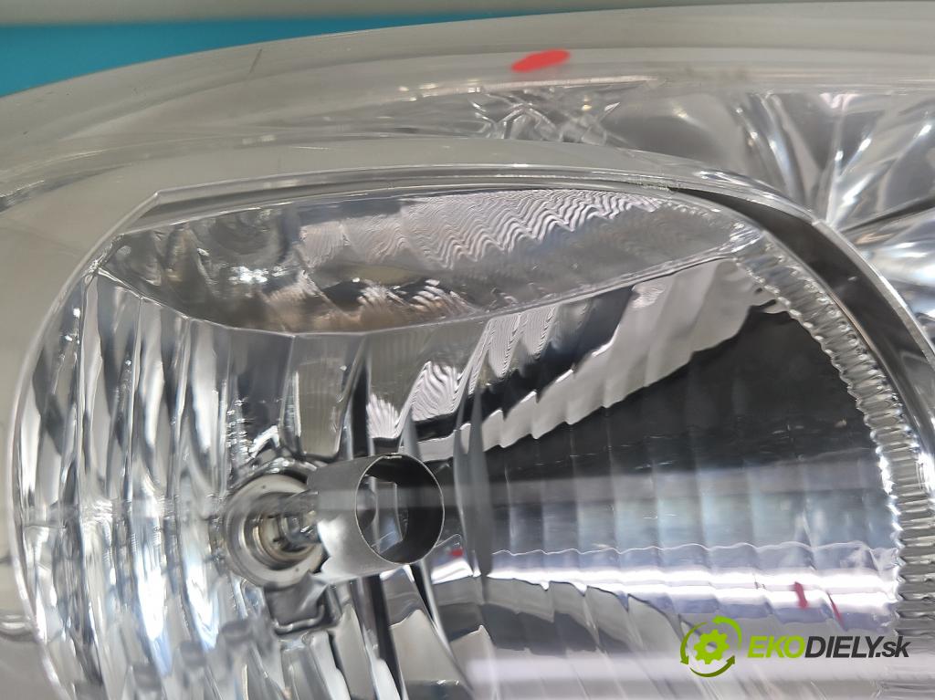 Citroen C5 I 2001-2008 2.0 hdi 136 HP manual 100 kW 1997 cm3 5- Reflektor: pravý 9650055880 (Pravé)