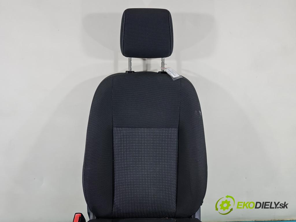 Ford C-Max II 2010-2019 1.0 125 HP manual 92 kW 998 cm3 5- Sedačka ľavý  (Sedačky, sedadlá)