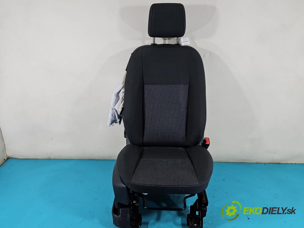 Ford C-Max II 2010-2019 1.0 125 HP manual 92 kW 998 cm3 5- Sedačka pravý  (Sedačky, sedadlá)