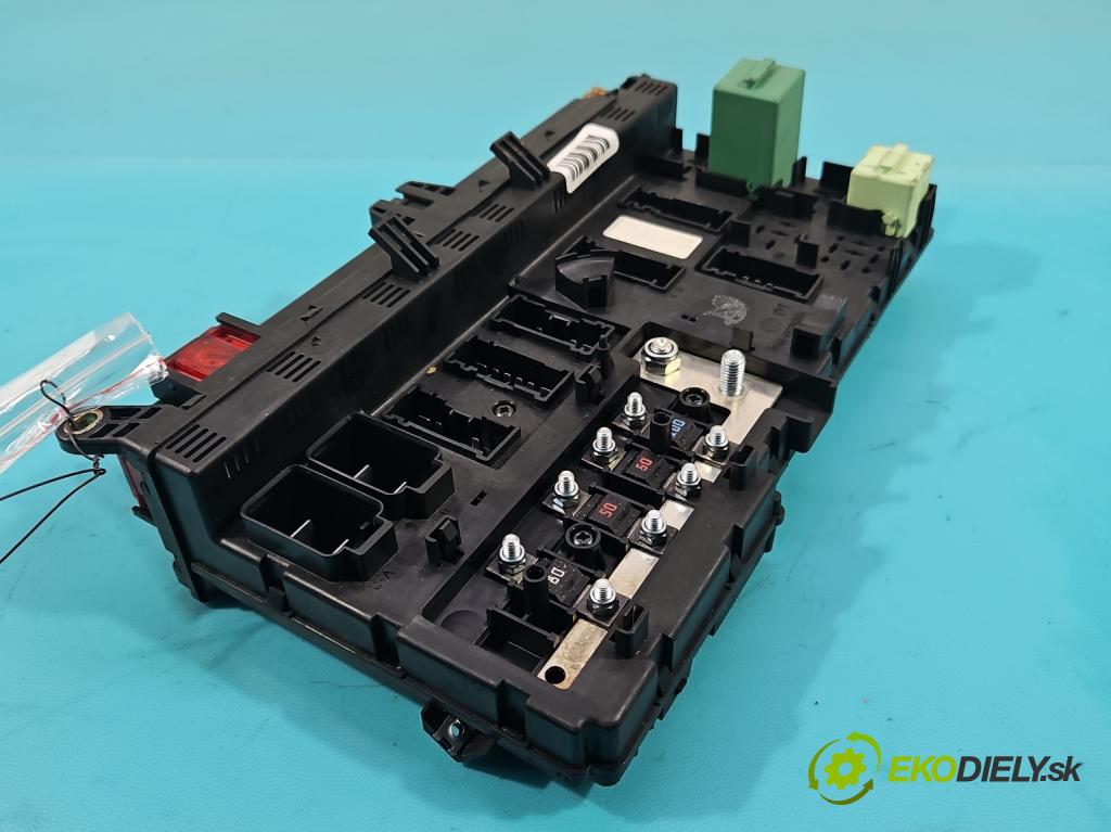 Bmw X5 E53 1999-2006 3.0d 184 hp automatic 135 kW 2993 cm3 5- skříňka pojistková 8383185 (Pojistkové skříňky)