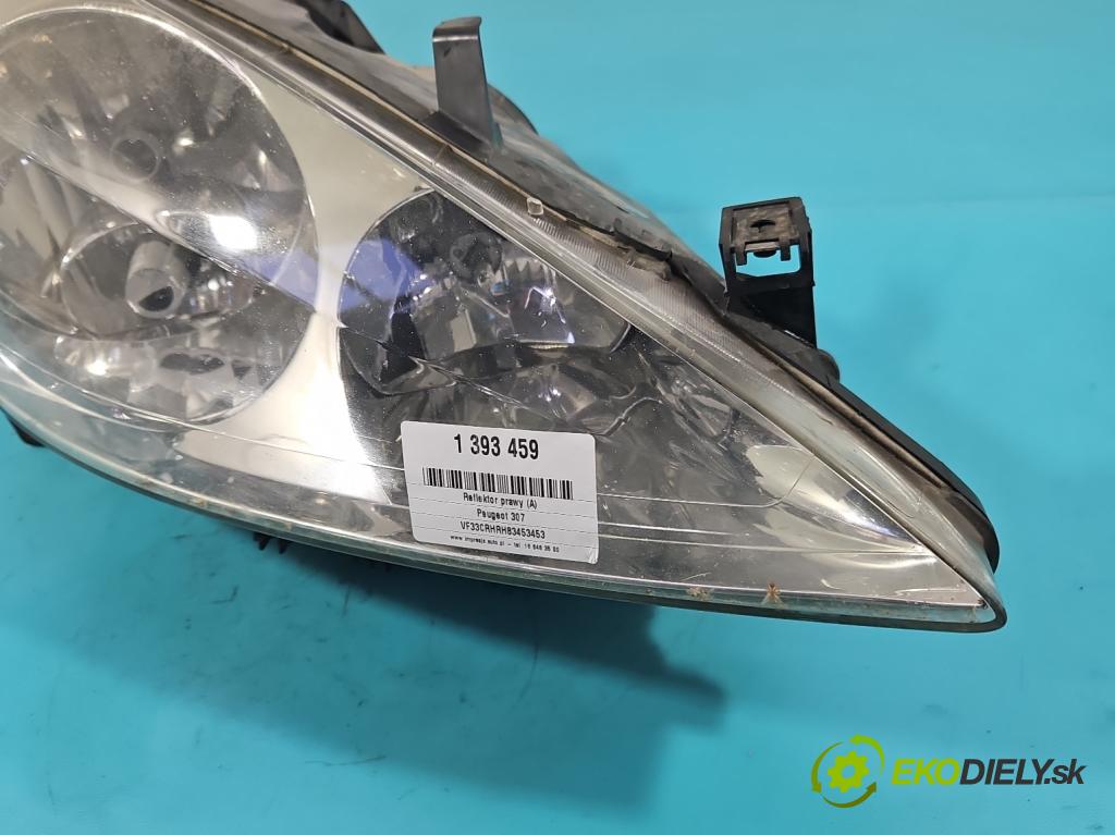Peugeot 307 2.0 hdi 136 HP manual 100 kW 1997 cm3 5- Reflektor: pravý 9641615680 (Pravé)