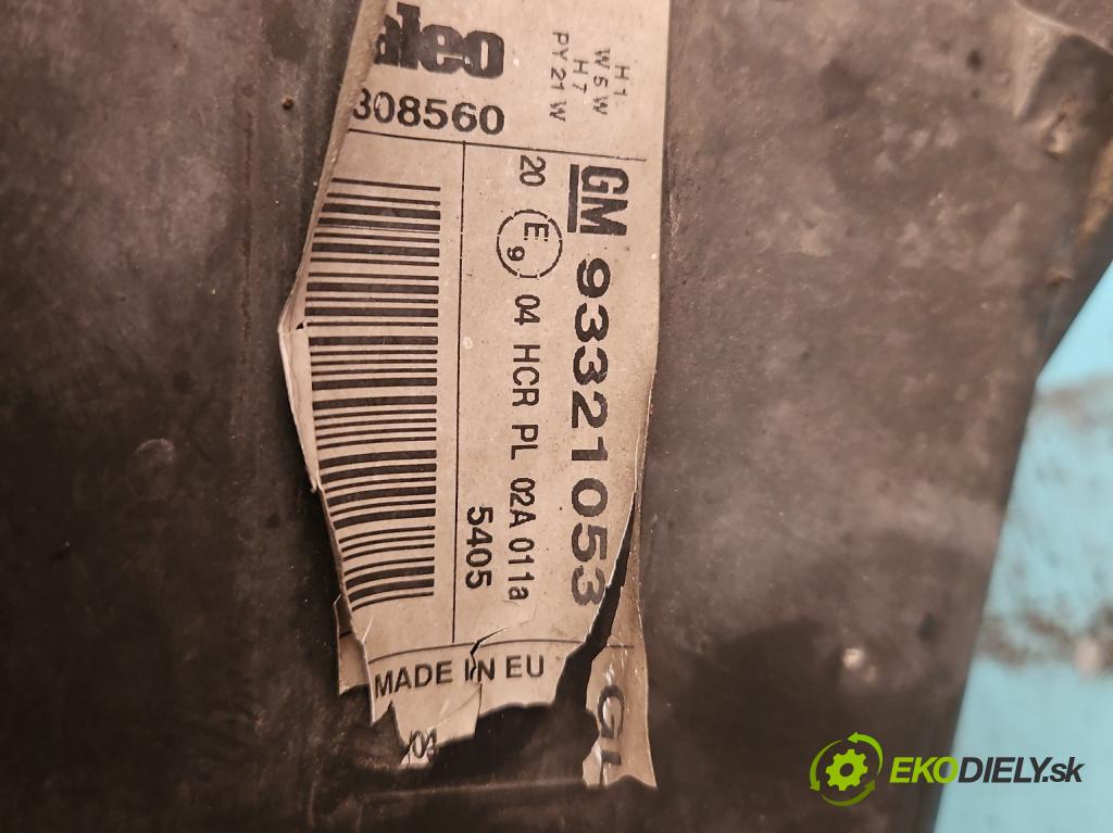 Opel Meriva A 2002-2010 1.6 16V 101 HP manual 74 kW 1598 cm3 5- Reflektor: pravý 93321053 (Pravé)