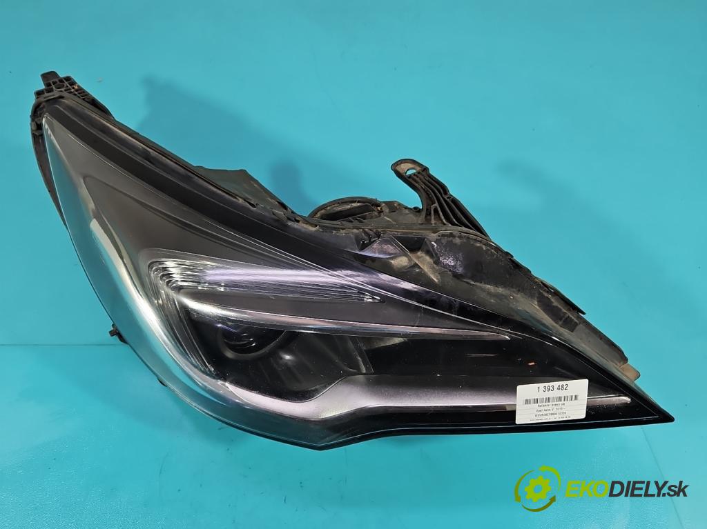 Opel Astra V  2015- 1.6 cdti 110 HP manual 81 kW 1598 cm3 5- Reflektor: pravý 39158006 (Pravé)