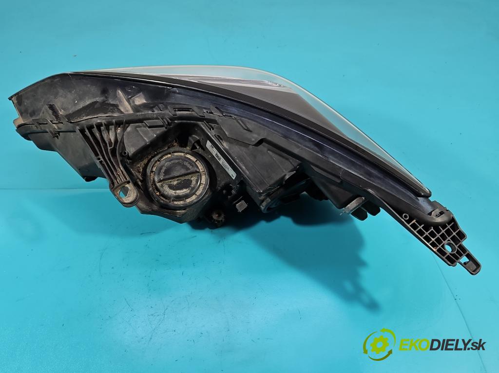 Opel Astra V  2015- 1.6 cdti 110 HP manual 81 kW 1598 cm3 5- Reflektor: pravý 39158006 (Pravé)