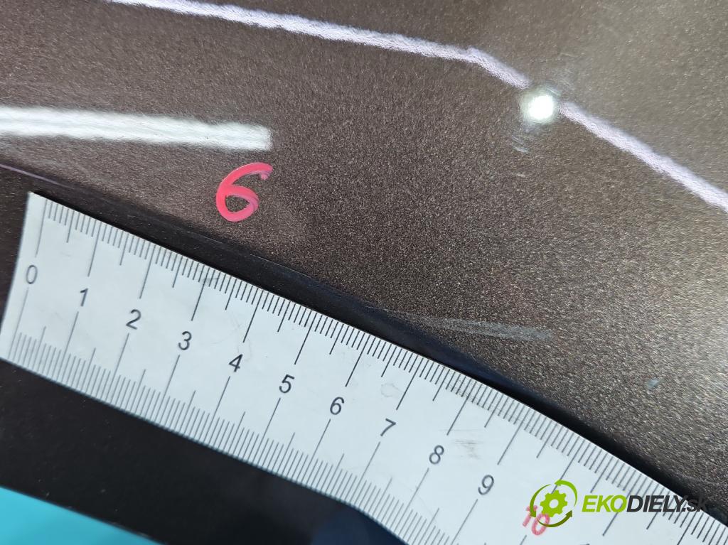 Peugeot 301 1.6 16V 116 hp manual 85 kW 1587 cm3 4- blatnik přední pravý  (Ostatné)