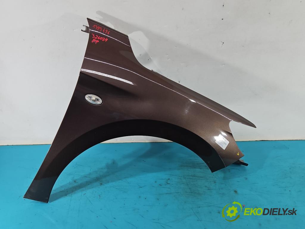 Peugeot 301 1.6 16V 116 hp manual 85 kW 1587 cm3 4- blatnik přední pravý  (Ostatné)