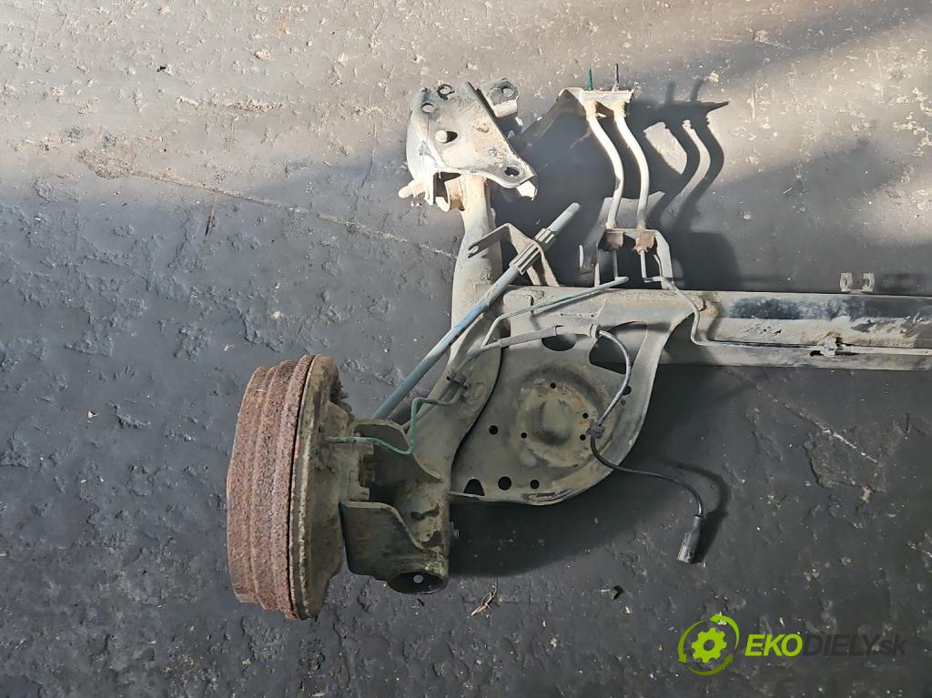 Renault Clio III 2005-2012 1.5 dci 68 hp manual 50 kW 1461 cm3 5- zadní výztuha  (Výztuhy zadní)