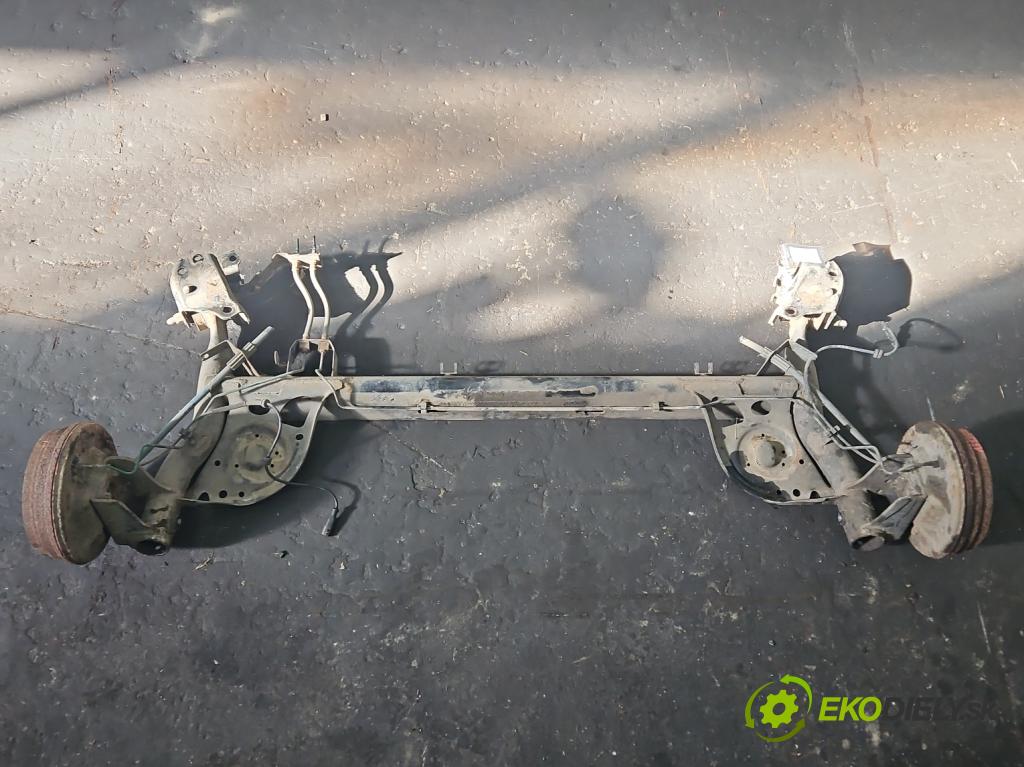 Renault Clio III 2005-2012 1.5 dci 68 hp manual 50 kW 1461 cm3 5- zadní výztuha  (Výztuhy zadní)