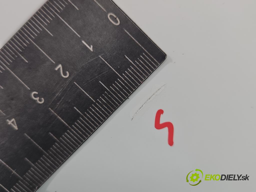 Ford C-Max II 2010-2019 1.0 125 hp manual 92 kW 998 cm3 5- blatnik přední levý  (Predné ľavé)