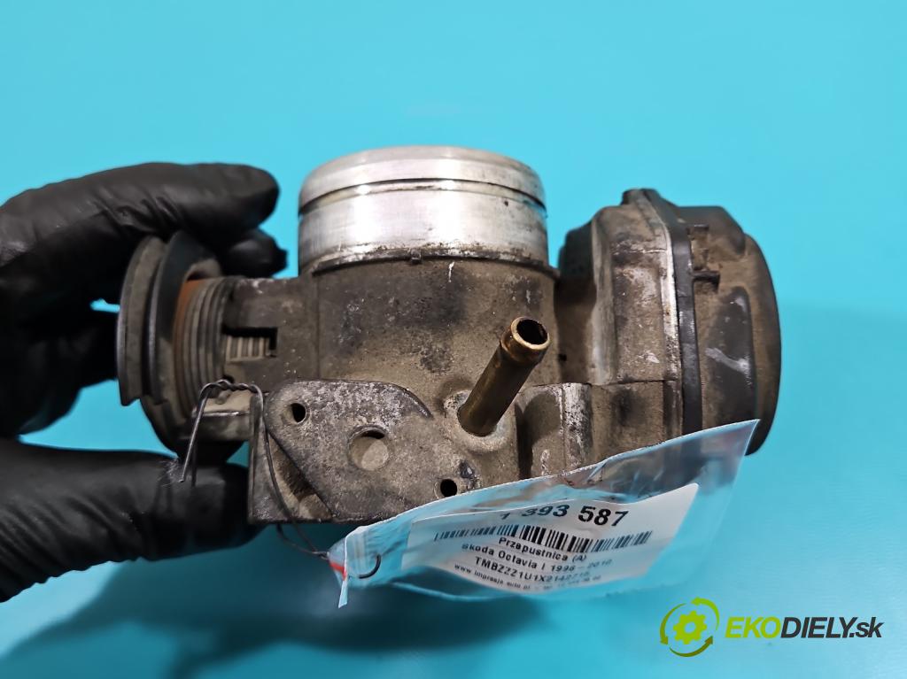 Skoda Octavia I 1996-2010 1.8 20V 125 hp manual 92 kW 1781 cm3 5- škrticí klapka 06A133064M (Škrticí klapky)