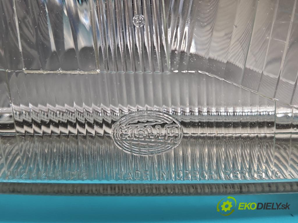 Skoda Octavia I 1996-2010 1.8 20V 125 HP manual 92 kW 1781 cm3 5- Reflektor: pravý  (Pravé)