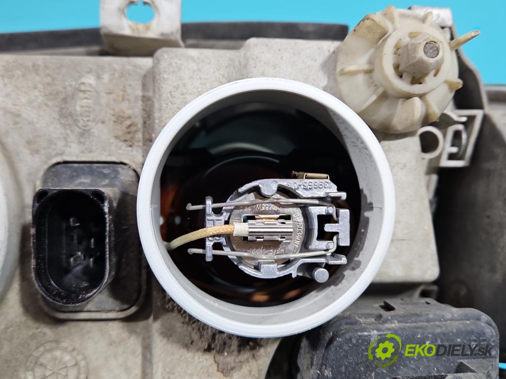 Skoda Octavia I 1996-2010 1.8 20V 125 HP manual 92 kW 1781 cm3 5- Reflektor: pravý  (Pravé)