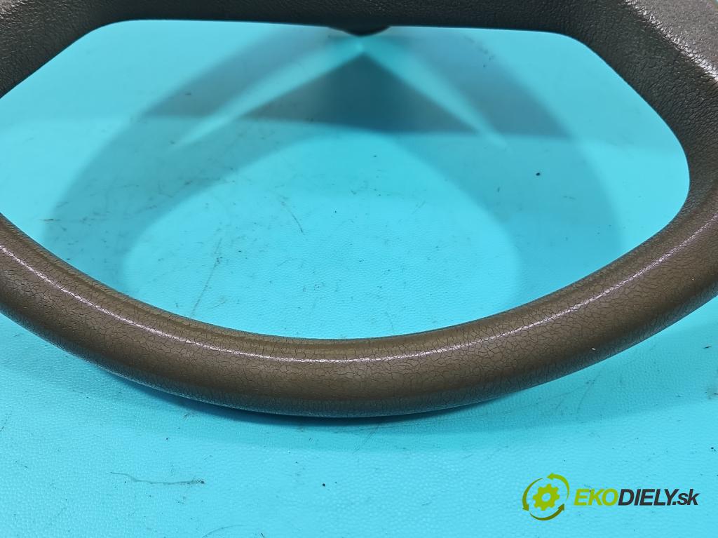 Peugeot 305 1.5 karburátor: 68 HP manual 50 kW 1472 cm3 5- volant  (Volanty)